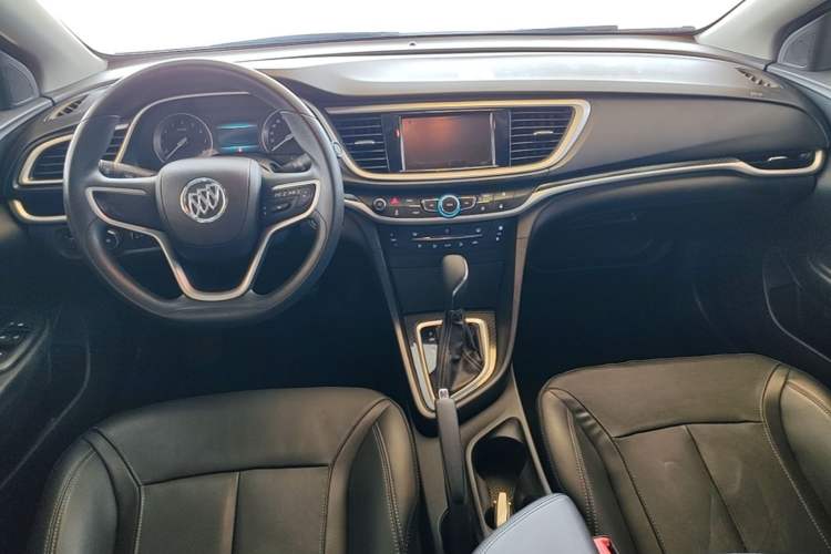 Used Buick GT 2016 15N Automatic Luxury Edition Center Console