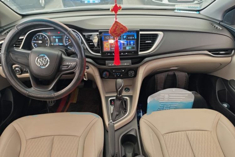 Used Buick GT 2016 15N Automatic Elite Edition Center Console