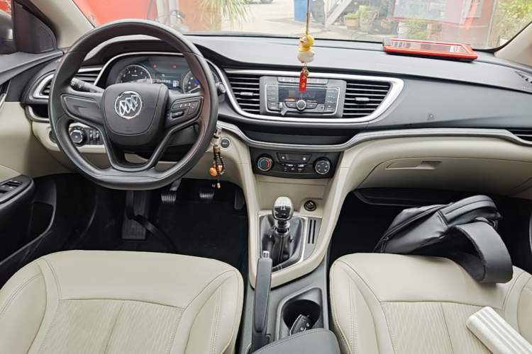 Used Buick GT 2016 15N Manual Elite Edition Center Console