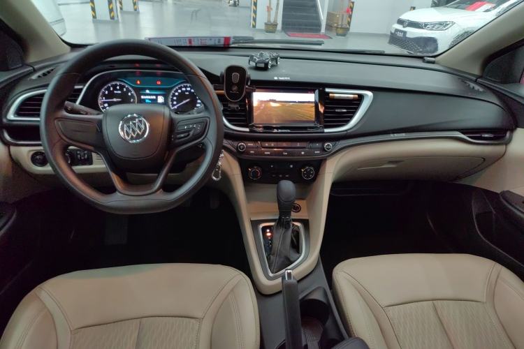 Used Buick GT 2016 15N Automatic Elite Edition Center Console