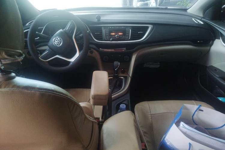 Used Buick GT 2016 15N Automatic Entry-Level Trim Center Console