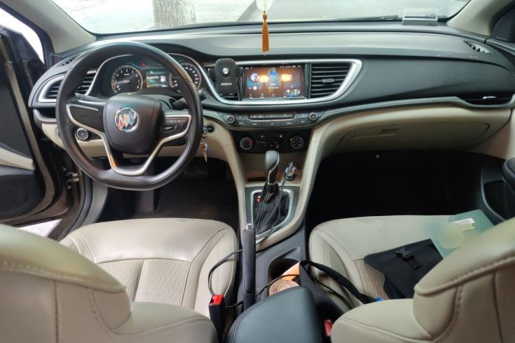 Used Buick GT 2016 15N Automatic Elite Edition Center Console