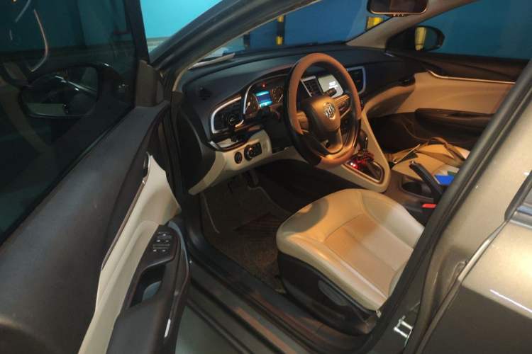 Used Buick GT 2016 15N Automatic Luxury Edition Driver Seat