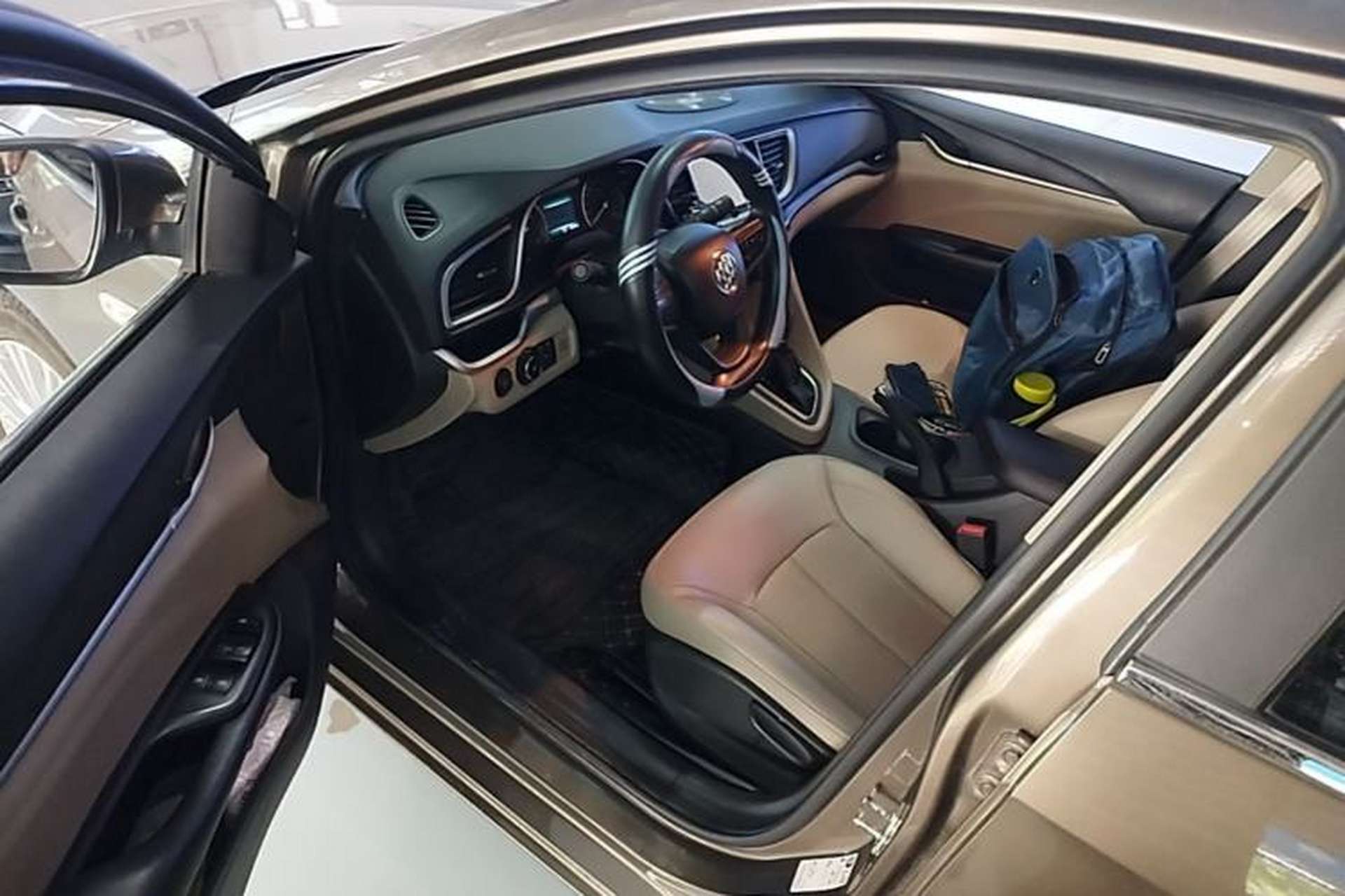 Used Buick GT 2016 15N Automatic Elite Edition Driver Seat