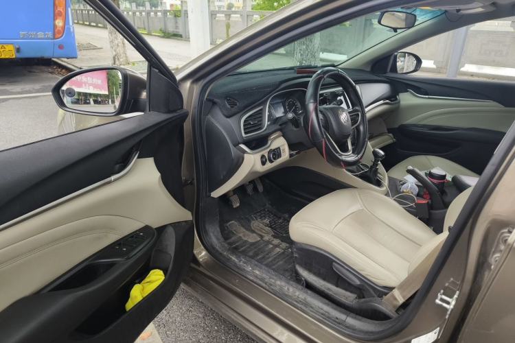 Used Buick GT 2016 15N Manual Luxury Version Driver Seat