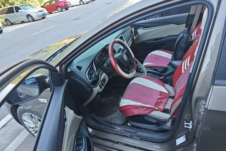 Used Buick GT 2016 15N Automatic Elite Edition Driver Seat