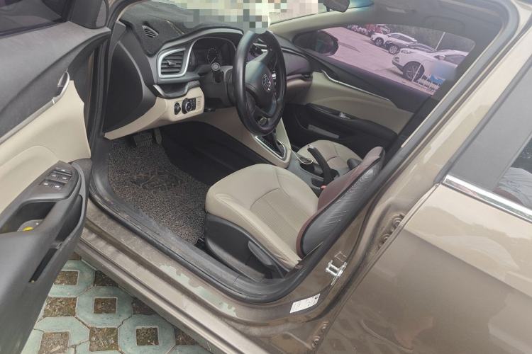 Used Buick GT 2016 15N Automatic Elite Edition Driver Seat