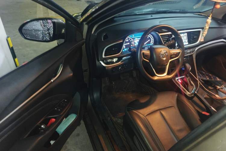 Used Buick GT 2016 15N Automatic Luxury Edition Driver Seat