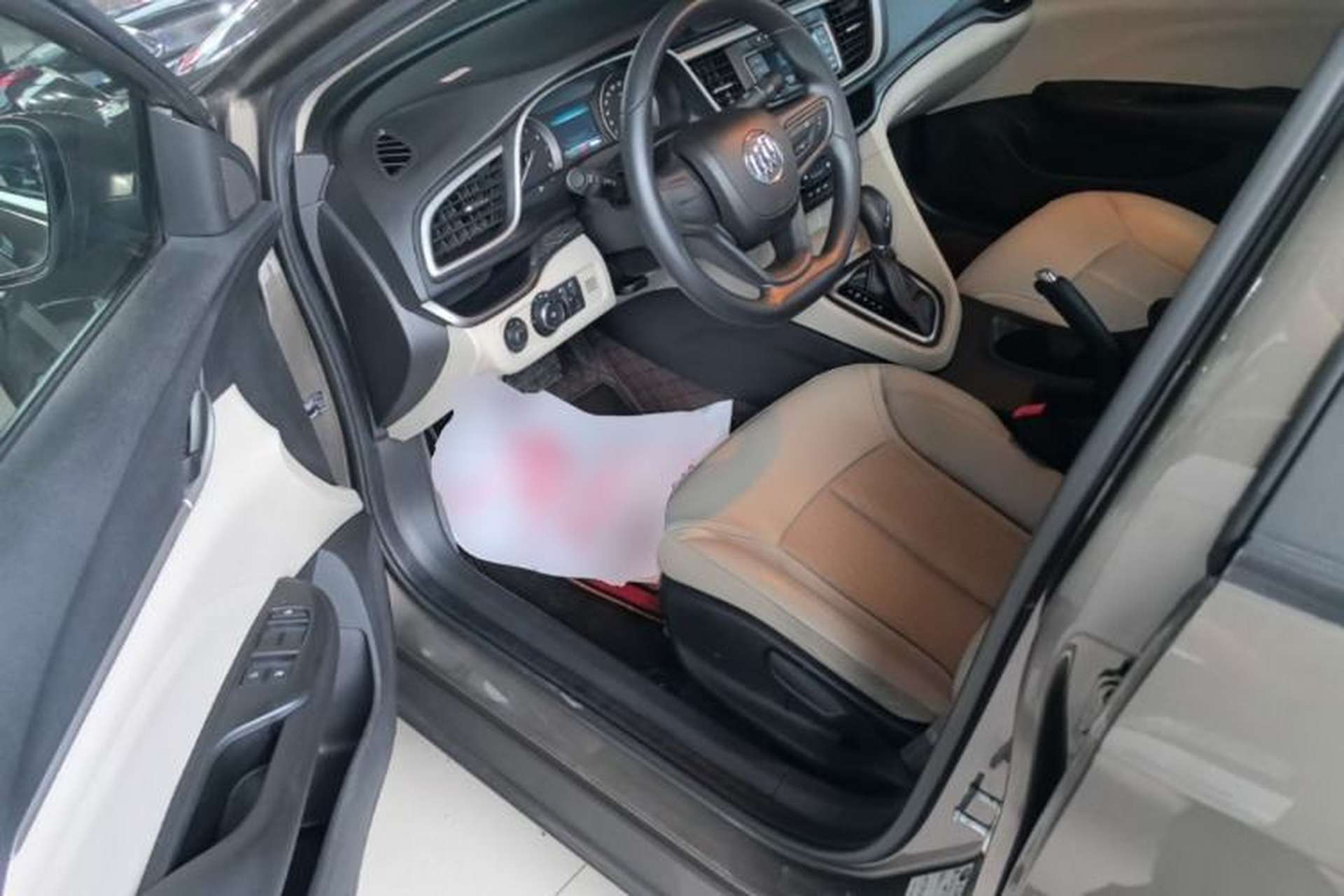 Used Buick GT 2016 15N Automatic Elite Edition Driver Seat