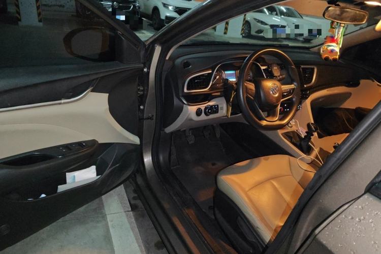 Used Buick GT 2016 15N Manual Elite Edition Driver Seat