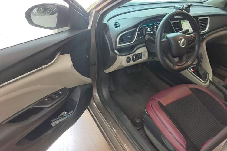 Used Buick GT 2016 15N Automatic Elite Edition Driver Seat