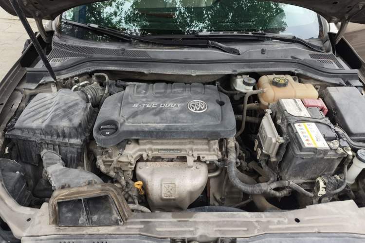 Used Buick GT 2016 15N Manual Luxury Version Engine Bay