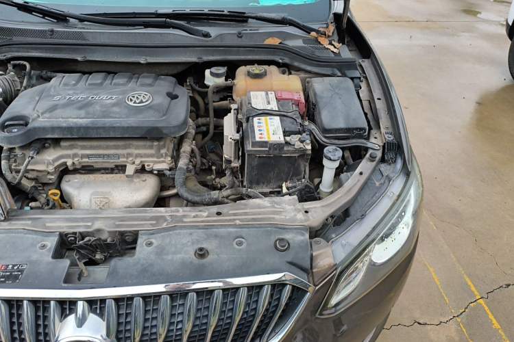 Used Buick GT 2016 15N Manual Luxury Version Engine Bay Left