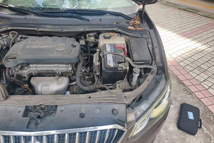 Used Buick GT 2016 15N Automatic Elite Edition Engine Bay Left