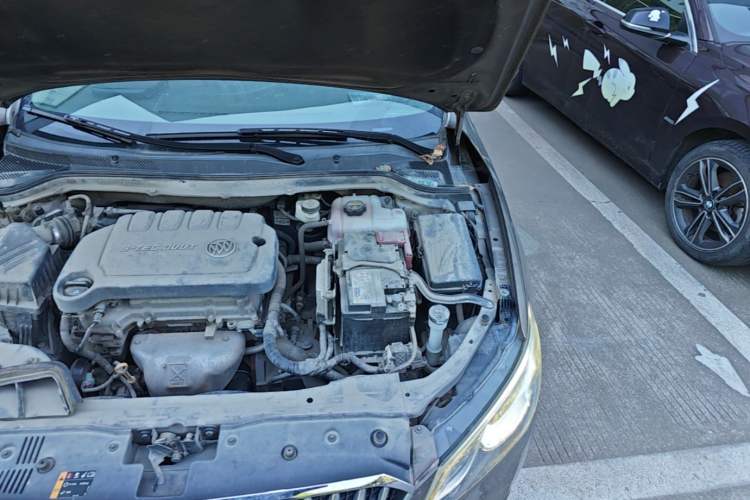 Used Buick GT 2016 15N Automatic Elite Edition Engine Bay Left