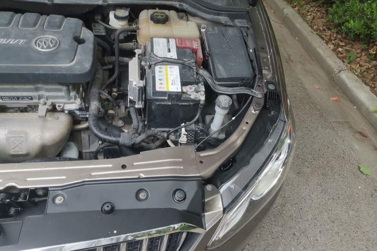 Used Buick GT 2016 15N Automatic Elite Edition Engine Bay Left