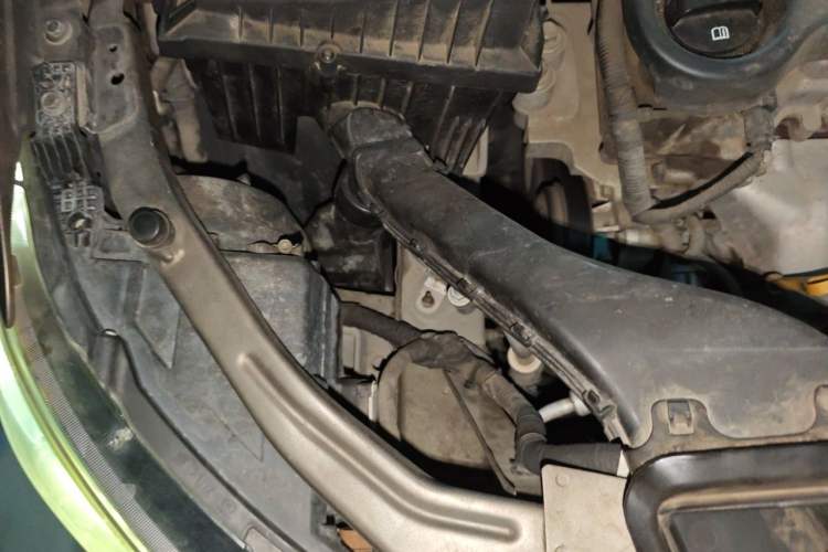 Used Buick GT 2016 15N Manual Elite Edition Engine Bay Right