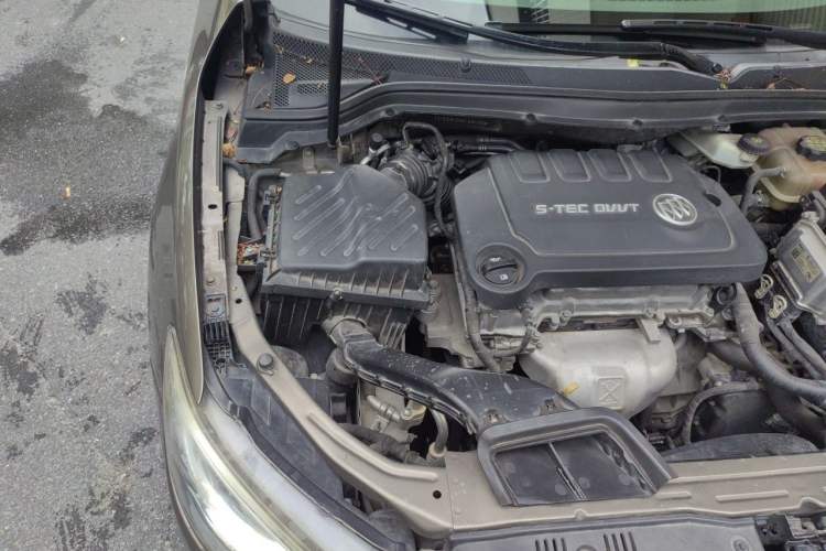 Used Buick GT 2016 15N Automatic Elite Edition Engine Bay Right