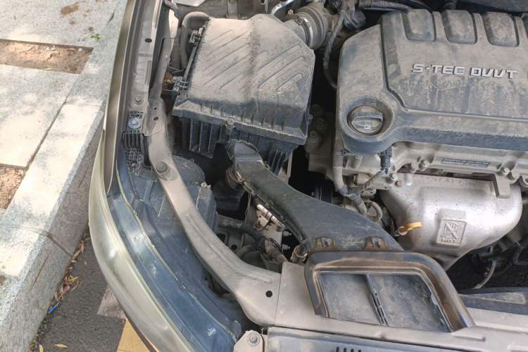 Used Buick GT 2016 15N Manual Elite Edition Engine Bay Right