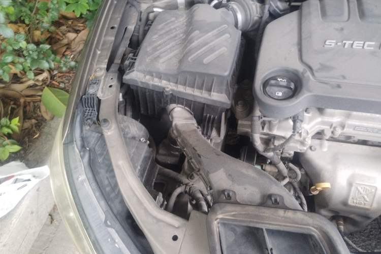 Used Buick GT 2016 15N Automatic Entry-Level Trim Engine Bay Right