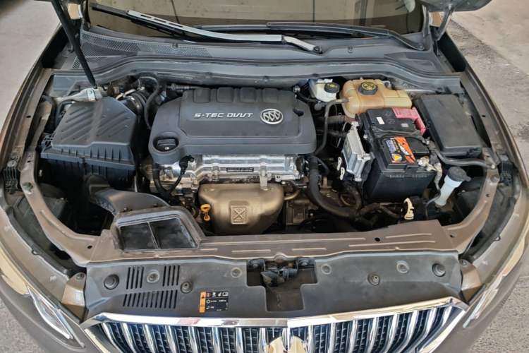 Used Buick GT 2016 15N Automatic Elite Edition Engine Bay