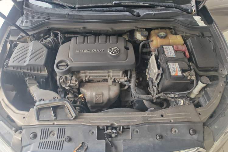 Used Buick GT 2016 15N Automatic Elite Edition Engine Bay