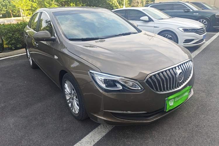 Used Buick GT 2016 15N Automatic Elite Edition Front Right 45 Deg
