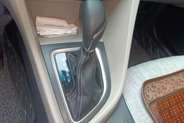 Used Buick GT 2016 15N Automatic Elite Edition Gear Lever