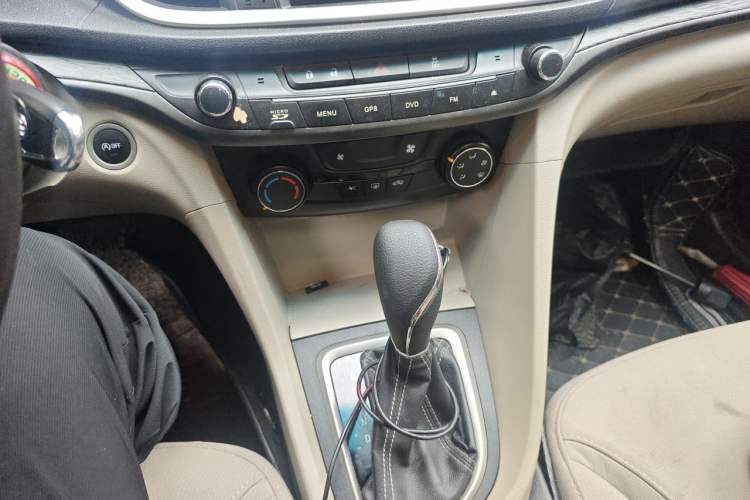 Used Buick GT 2016 15N Automatic Elite Edition Gear Lever