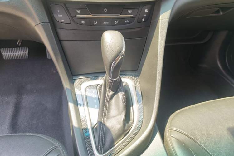 Used Buick GT 2016 15N Automatic Luxury Edition Gear Lever