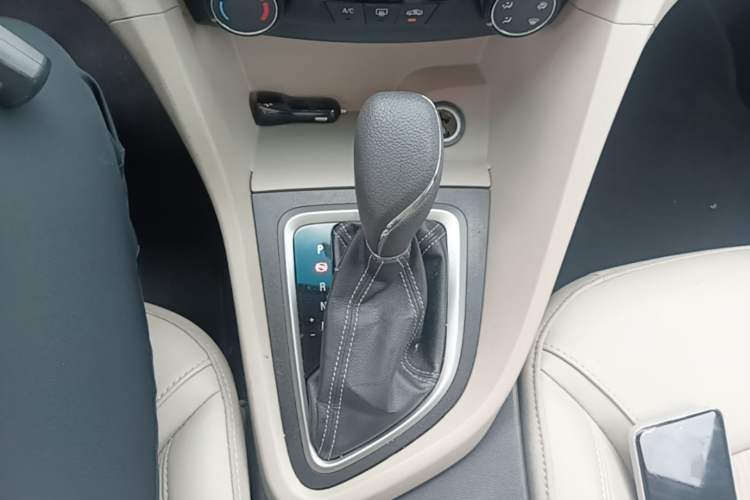 Used Buick GT 2016 15N Automatic Elite Edition Gear Lever
