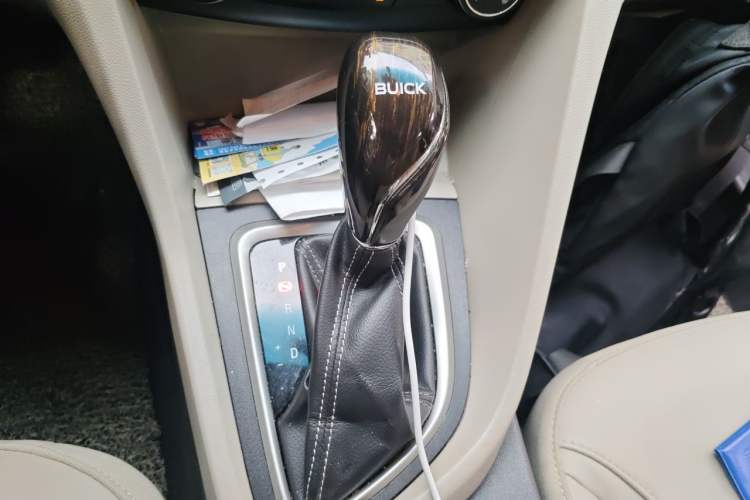Used Buick GT 2016 15N Automatic Elite Edition Gear Lever