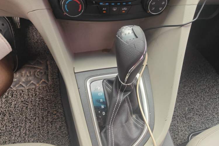 Used Buick GT 2016 15N Automatic Elite Edition Gear Lever
