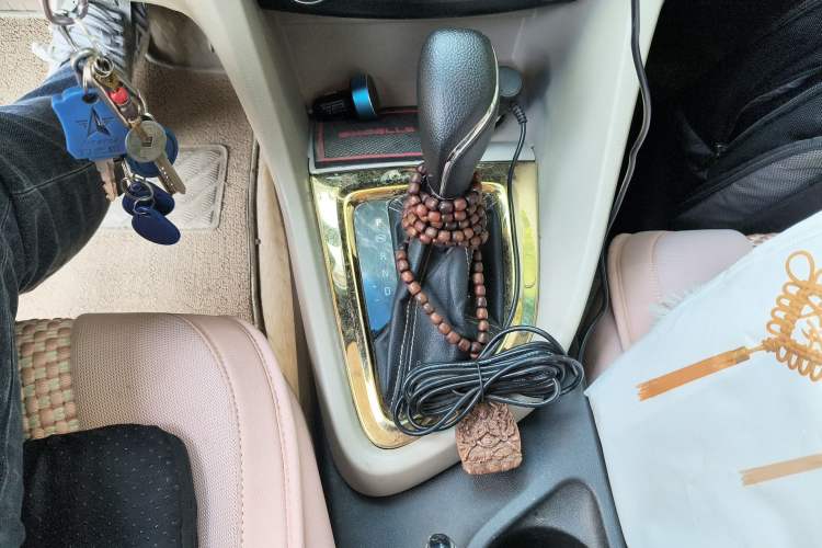 Used Buick GT 2016 15N Automatic Entry-Level Trim Gear Lever