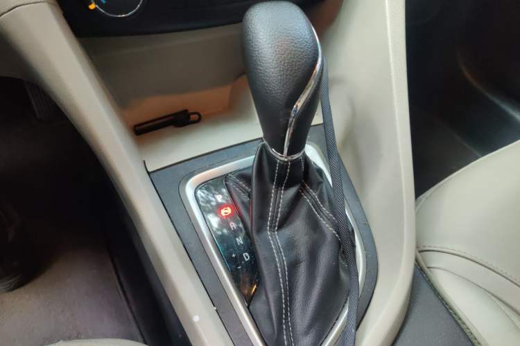Used Buick GT 2016 15N Automatic Elite Edition Gear Lever