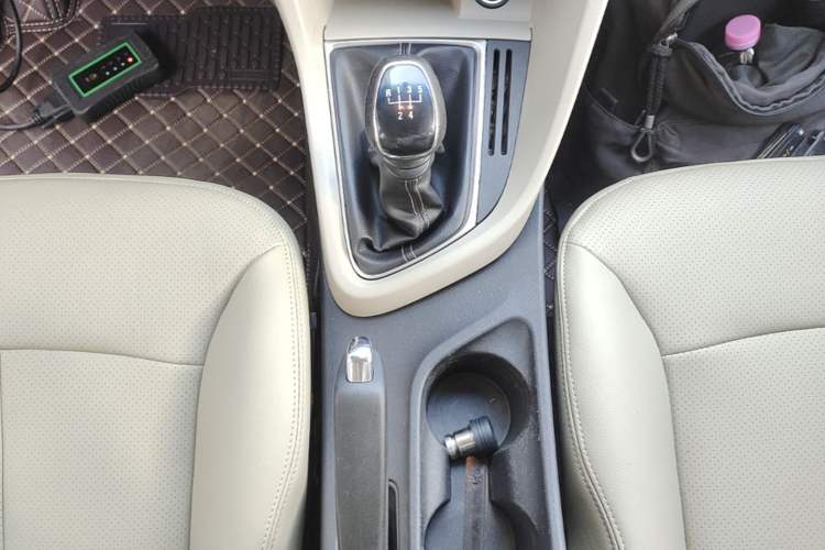 Used Buick GT 2016 15N Manual Entry-Level Trim Gear Lever