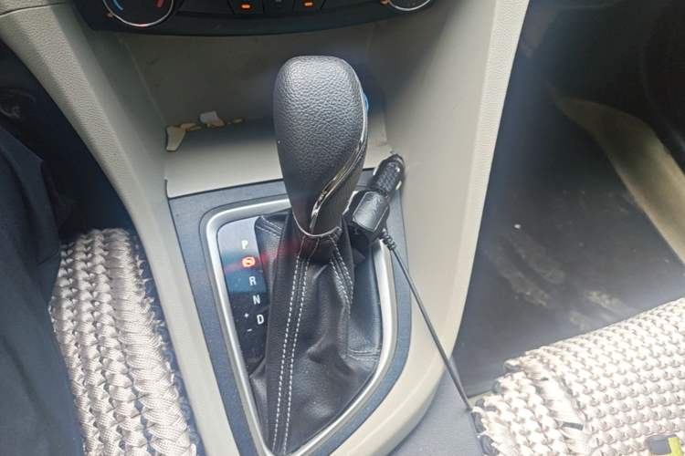 Used Buick GT 2016 15N Automatic Elite Edition Gear Lever
