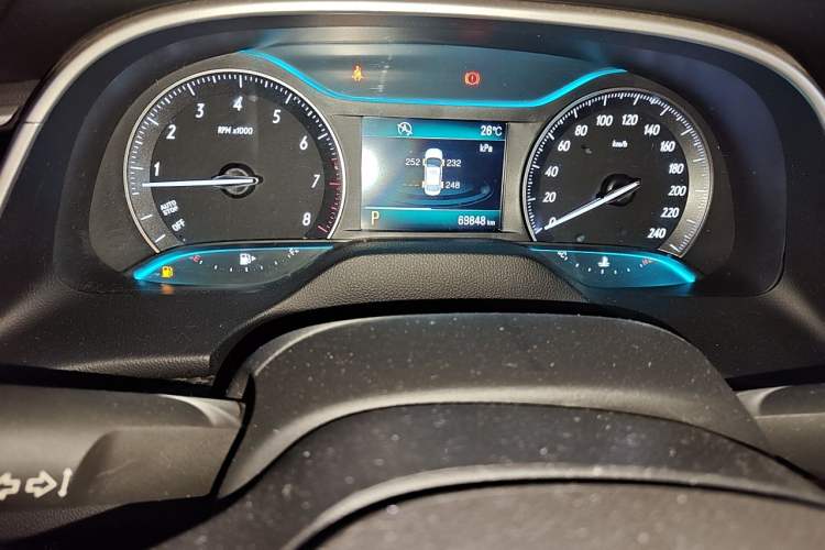 Used Buick GT 2016 15N Automatic Luxury Edition Instrument Cluster