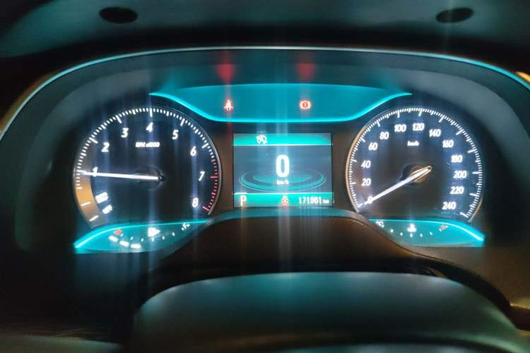 Used Buick GT 2016 15N Automatic Elite Edition Instrument Cluster