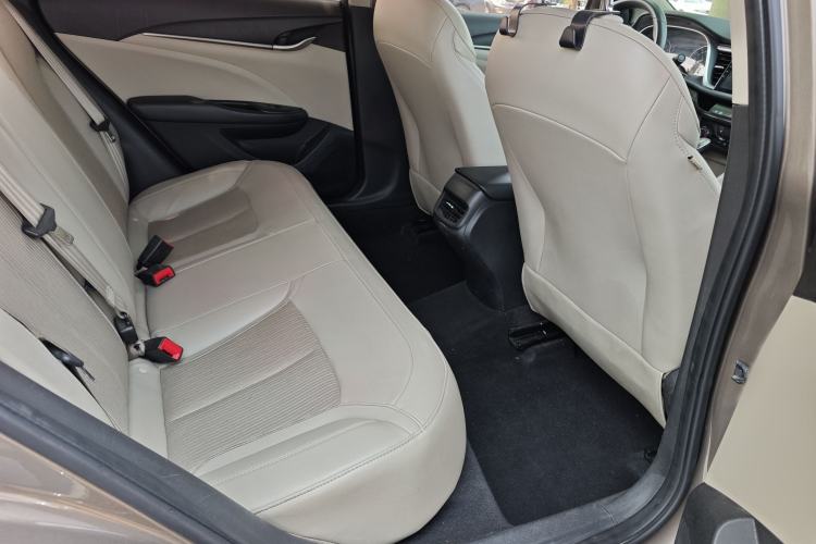 Used Buick GT 2016 15N Automatic Elite Edition Interior 3
