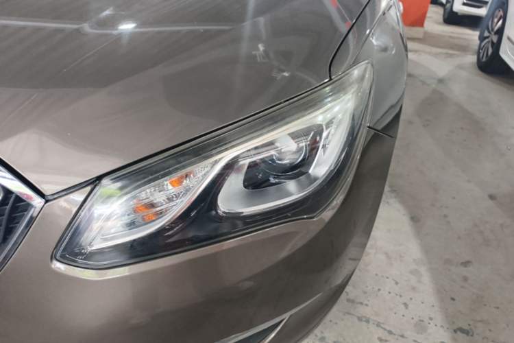 Used Buick GT 2016 15N Automatic Luxury Edition Left Front Headlight