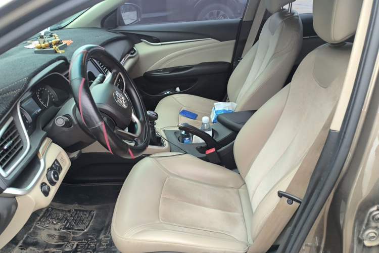 Used Buick GT 2016 15N Manual Luxury Version Left Front Seat