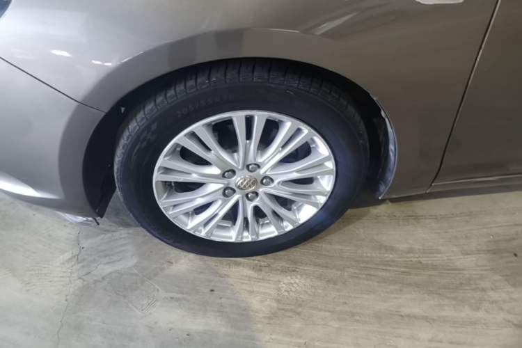 Used Buick GT 2016 15N Automatic Elite Edition Left Front Wheel Hub