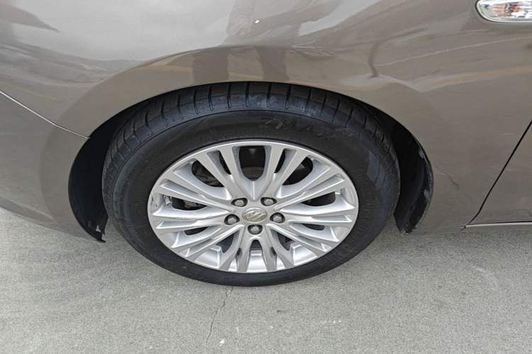 Used Buick GT 2016 15N Automatic Luxury Edition Left Front Wheel Hub