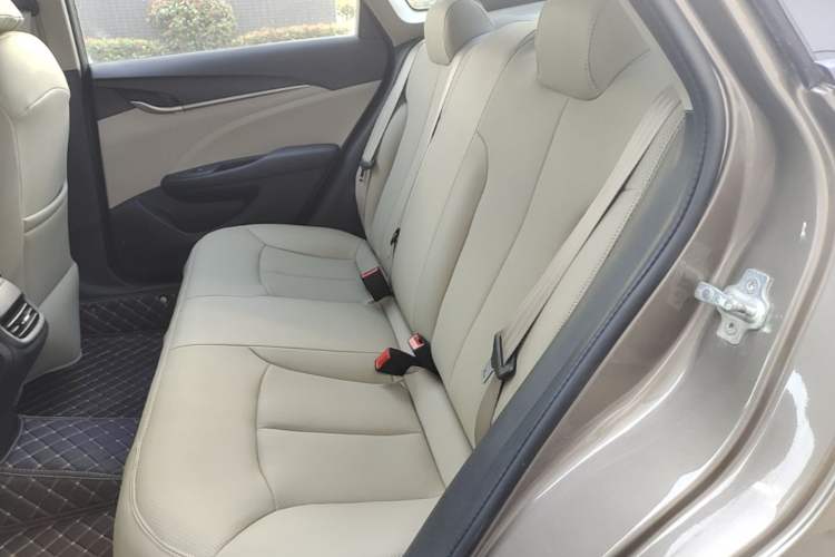 Used Buick GT 2016 15N Manual Entry-Level Trim Left Rear Seat