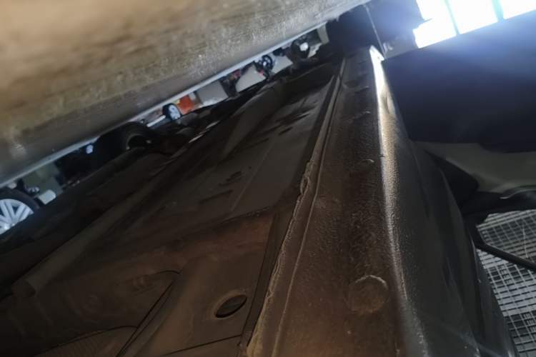 Used Buick GT 2016 15N Automatic Elite Edition Left Side Sill