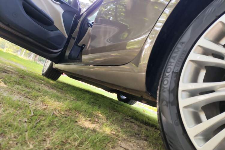 Used Buick GT 2016 15N Manual Elite Edition Left Side Sill
