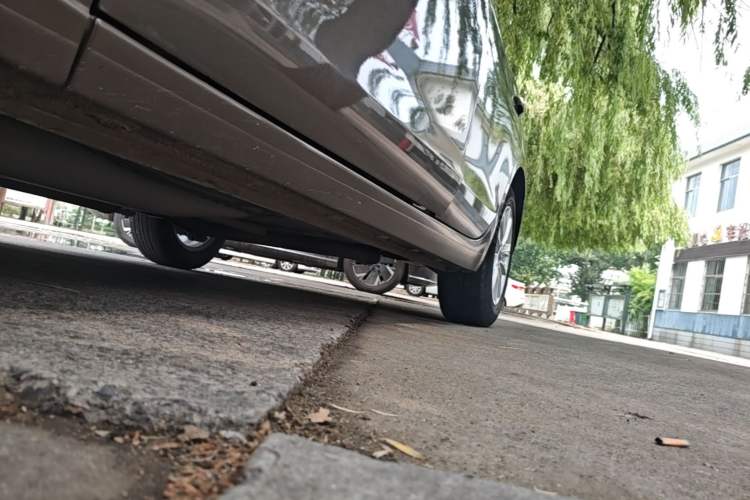 Used Buick GT 2016 15N Automatic Entry-Level Trim Left Side Sill