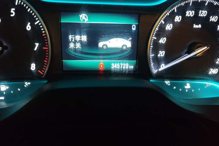 Used Buick GT 2016 15N Manual Elite Edition Odometer Close Up