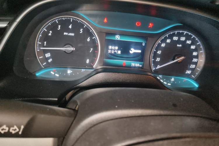 Used Buick GT 2016 15N Manual Elite Edition Odometer Close Up